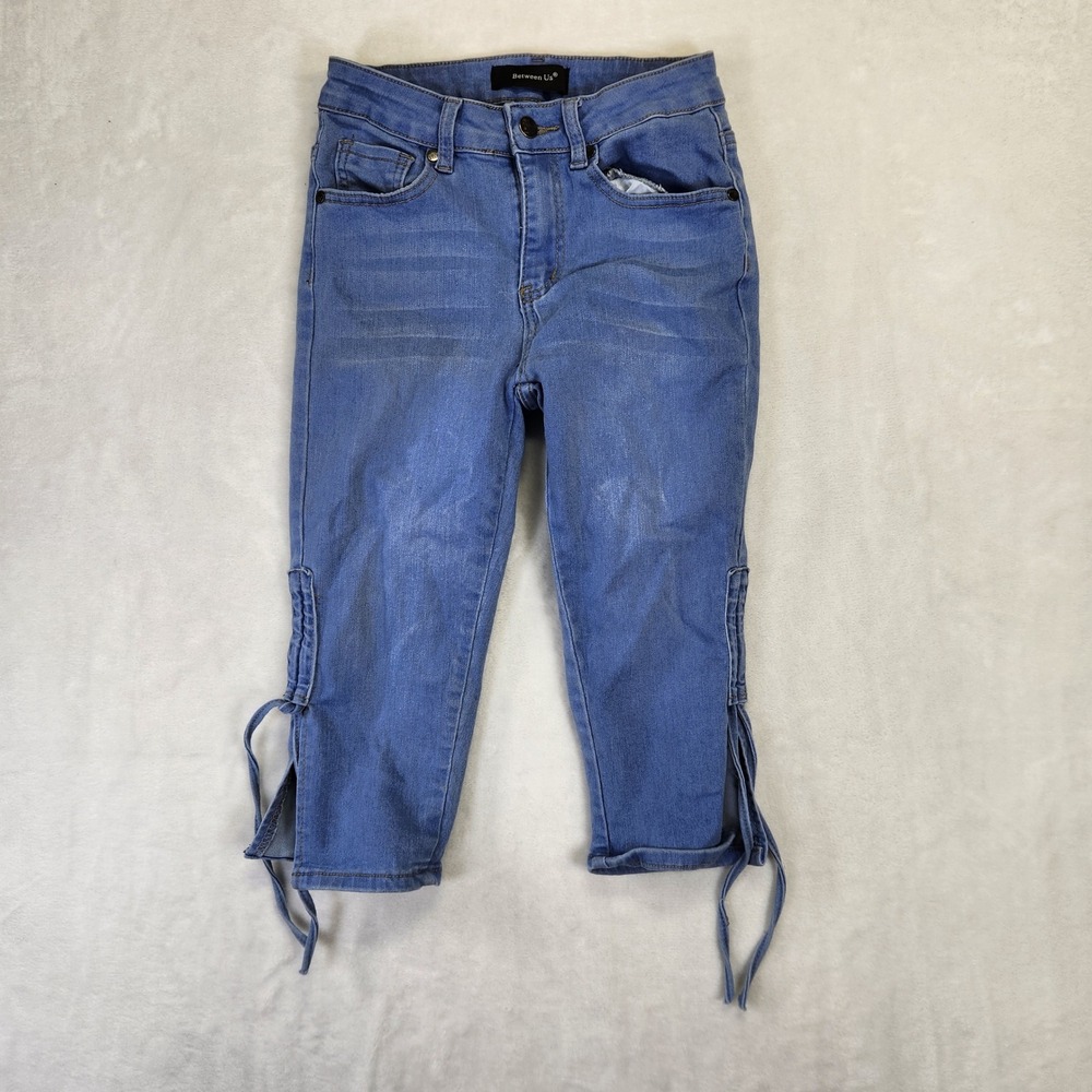 Between Us Girls Blue Denim Capri Jeans Tie Detail Size‎ 3
